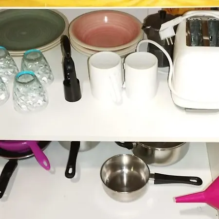 Apartamento Sleep & Shower In A Typical District