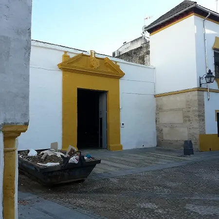 Sleep & Shower In A Typical District * Cordoba