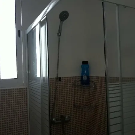 Sleep & Shower In A Typical District Apartment Cordoba