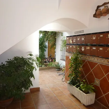 Apartment Sleep & Shower In A Typical District