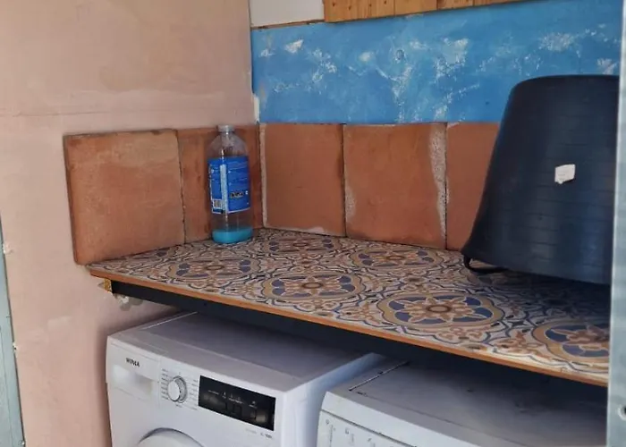 Sleep & Shower In A Typical District Διαμέρισμα